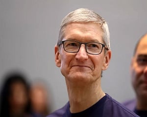 In China, Apple's Cook says he's bullish on global economy