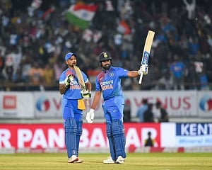 India beat Bangladesh by eight wickets to level series