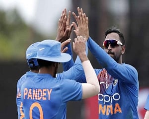 India beat West Indies by 22 runs under D-L method, claim series