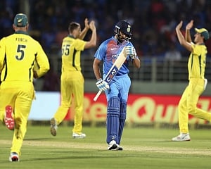 India manage 126 for 7 against Australia in 1st T20 Int'l