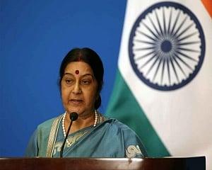 India seeks details on Hindu girls' abduction