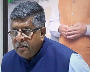 India slams Pak for unilaterally stopping postal mail service between nation