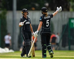 Indian women's team loses 3rd T20I despite Mandhana's 86, suffers 0-3 series whitewash