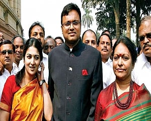 INX case: P Chidambaram's wife Nalini, son Karti arrive at Delhi court