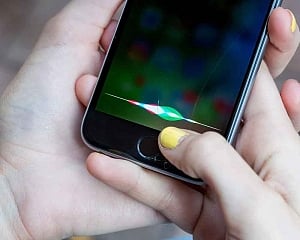 iPhone users may soon tell Siri to play Spotify: Report
