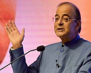 Jaitley compliments Goyal for 'excellent pro-farmer, pro-poor budget'