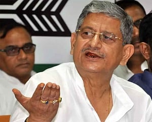 JD(U) walks out of Lok Sabha to protest govt's JK measures