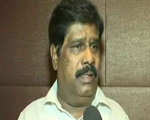 K'taka minister and Independent MLA Nagesh resigns, withdraws support to govt