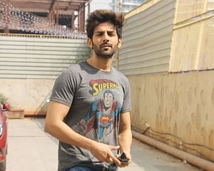 Kartik Aaryan mum on #MeToo allegations against Hirani