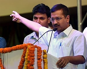 Kejriwal hits out at Modi on crop insurance scheme, casteism