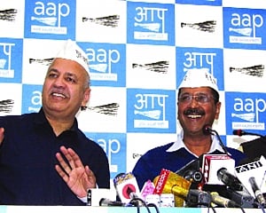 Kejriwal puts to rest any scope for Cong handshake