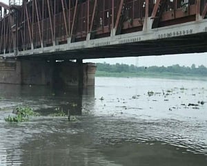 Kejriwal says Yamuna to breach danger mark this evening, urges people to move to safer places