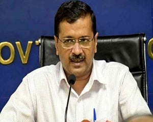 Kejriwal visits Delhi localities, asks people to check mosquito breeding