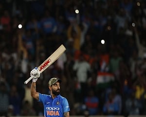 Kohli becomes 4th Indian skipper to complete 4000 runs in ODIs