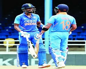 Kohli guides India to 279/7
