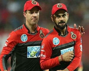 Kohli lends support to "honest and committed" de Villiers