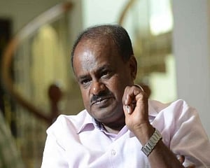 Kumaraswamy expands cabinet by inducting 2 ministers