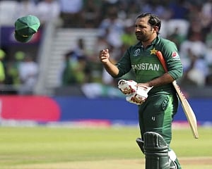 Let's not say that India lost on purpose against England: Sarfaraz