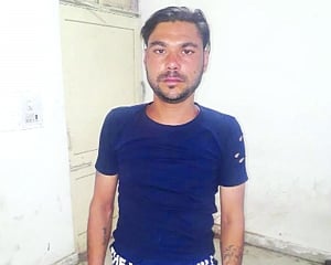 Liquor mafioso kills SI in E Delhi