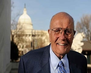 Longest-serving US congressman dead