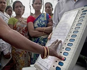Over 53 pc voting recorded till 5 pm in UP