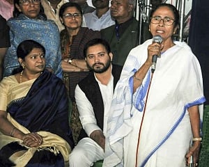 Mamata vs CBI escalates into Oppn against Modi Govt; BJP calls it  'alliance of corrupt'