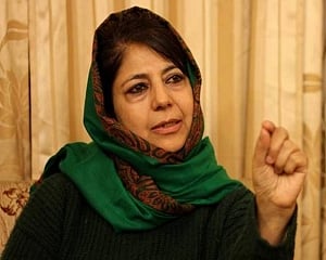 Mehbooba seeks separatist leader's release on humanitarian grounds