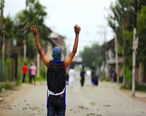 NC moves SC against revocation of Art 370; media seeks freedom