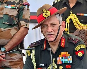 No intrusion by Chinese soldiers in Ladakh's Demchok sector: Army chief Rawat