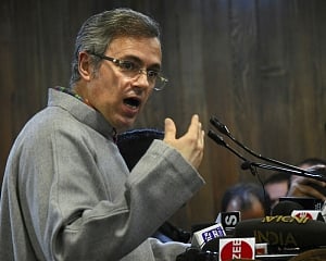 No simultaneous state, LS polls in J-K is Modi's surrender to Pak, militants: Omar