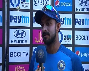 Not competing with Hardik, both want to win matches for India: Vijay Shankar