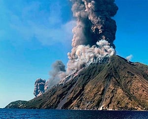 One tourist reported dead in Stromboli volcano eruption