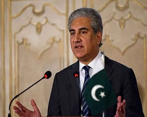 Pak FM rakes up Ayodhya verdict issue at Kartarpur corridor opening