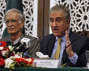 Pak willing to consider returning IAF pilot if it leads to 'de-escalation':  Qureshi