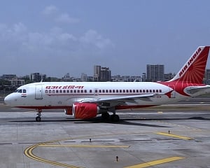 Pakistan airspace closure hits international flights
