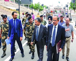Pakistan gives in to Kartarpur demands