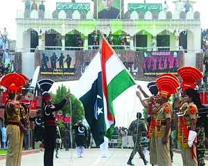 Pakistan hits back
