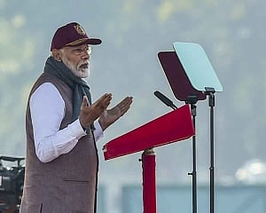 Parents should not expect children to fulfil their unfulfilled dreams: Modi