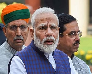 People's hearts can be won without rushing to well of House : PM