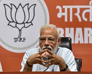 PM Modi pays tribute to Rajiv Gandhi on his death anniversary