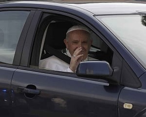 Pope denounces 'depraved' antisemitism and urges dialogue
