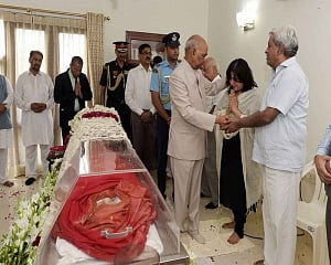 Prez, PM pay homage to Swaraj