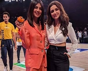 Priyanka, Parineeti to voice for Elsa and Anna in Hindi version of 'Frozen 2'