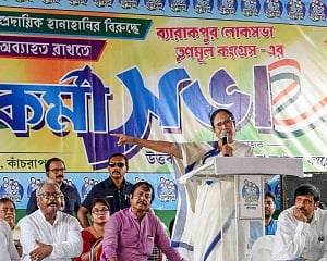 Prominent Kolkata Muslims urge Mamata to punish assailants