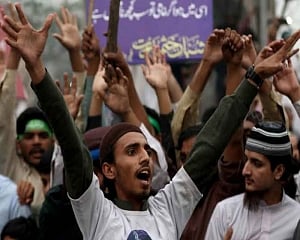 Protesters led by influential cleric gather in Islamabad, demand PM Khan's resignation