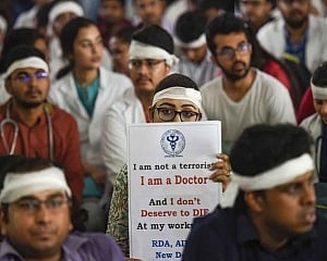 Protesting docs say CM free to choose venue, but meeting should be held in open