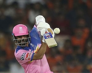 Rahane wins toss, elects to bowl against RCB