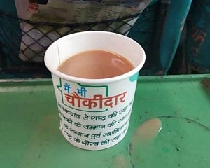 Railways in soup over tea cups with 'main bhi chowkidaar' slogan