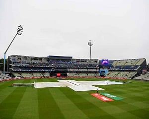 Rain delays start of Pak-NZ World Cup match