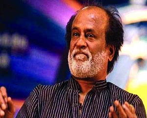 Rajini hails Shah for Kashmir initiative